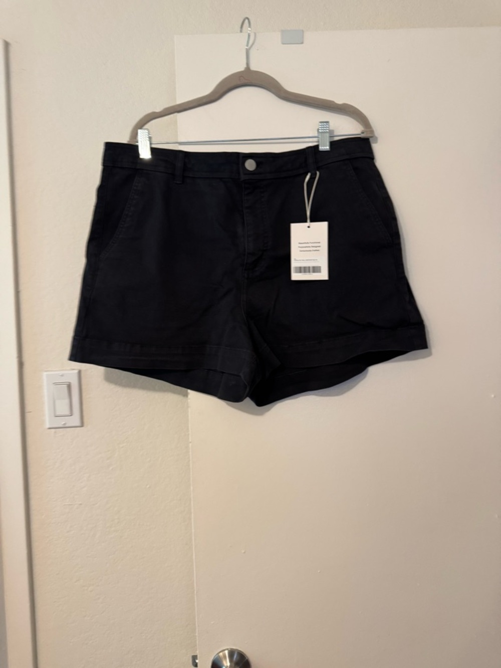 Everlane Black Women's Shorts with Front Pockets